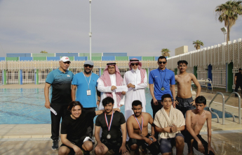  عمادة شؤون الطلاب تنظم بطولة السباحة بالتعاون مع كليات الأفلاج 